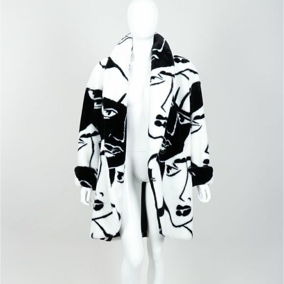 DONNYBROOK FUR COATS  - Picture 9 of 16